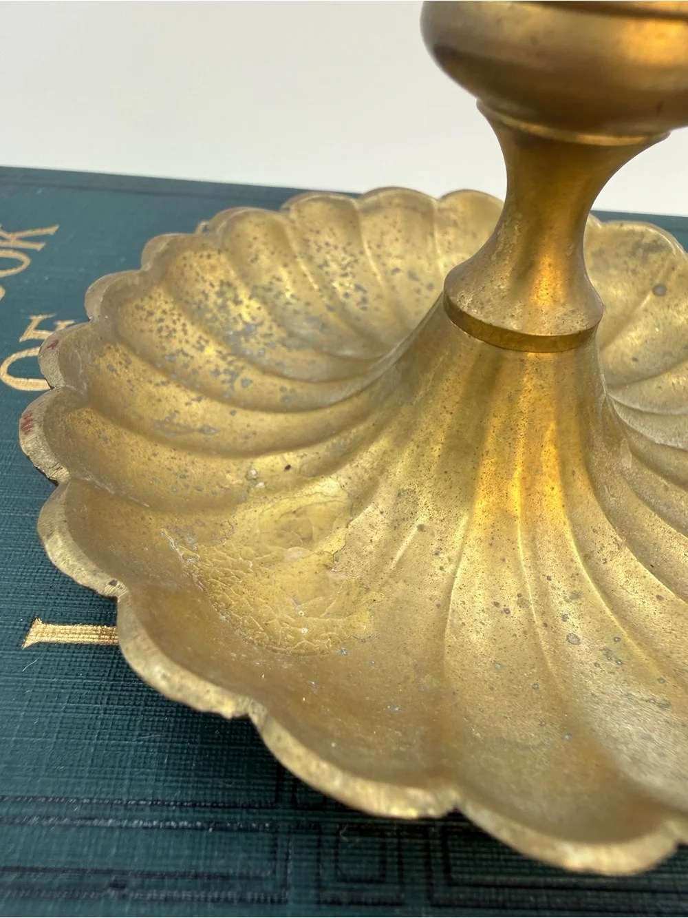 Vintage Brass Chamberstick Candle Holder Scalloped Saucer Base Finger Loop